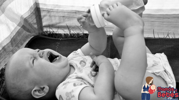 Bebés y jugos: Nuevas directrices sobre su consumo Bebés y jugos: Nuevas directrices sobre su consumo